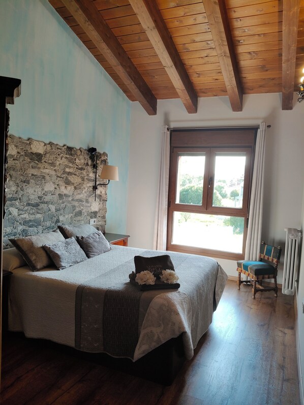 5 chambres, accès Internet, draps fournis