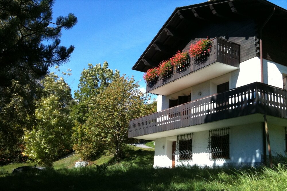 In Bormio between sun and nature. Bikes, spas, skis and trekking within easy reach