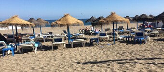 EASY WALK TO MAX BEACH LOVELY APT  WI-FI  STUNNING SEA/POOL VIEWS +ELEVATOR/LIFT