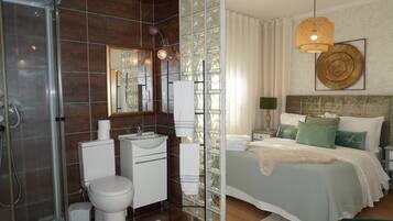 3 dormitorios, tabla de planchar con plancha, cuna de viaje y wifi