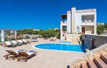 Exterior - Private Pool