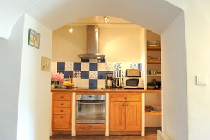Fridge, microwave, oven, stovetop - Mansion - CastelnouHouse with character (Castelnou)