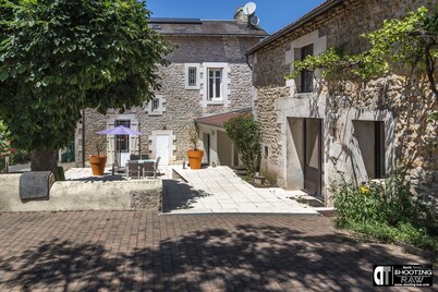 House / Villa - POITIERS