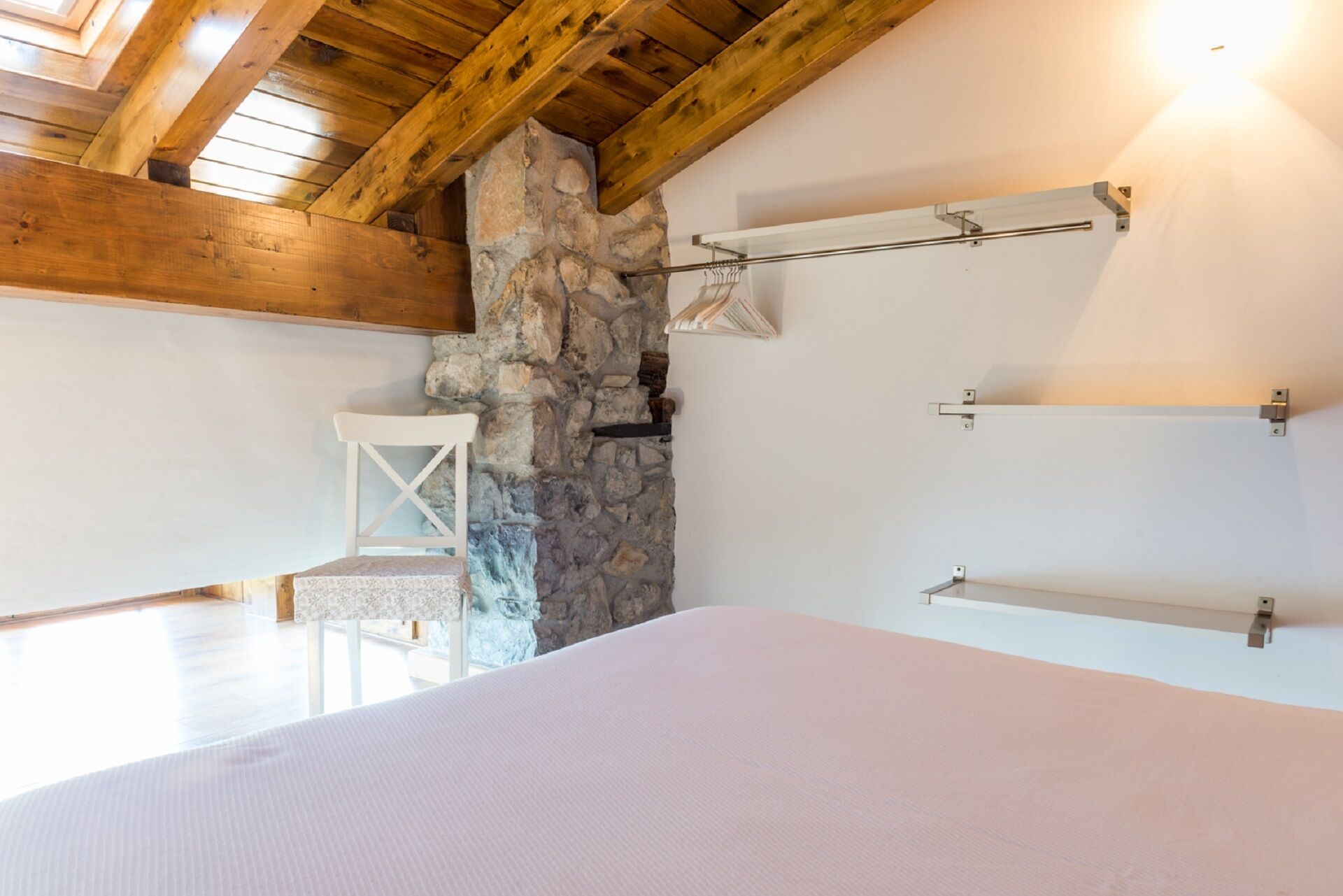 2 slaapkamers, een strijkplank/strijkijzer, gratis wifi, beddengoed