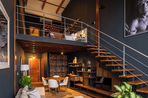 1 bedroom, premium bedding, minibar, in-room safe