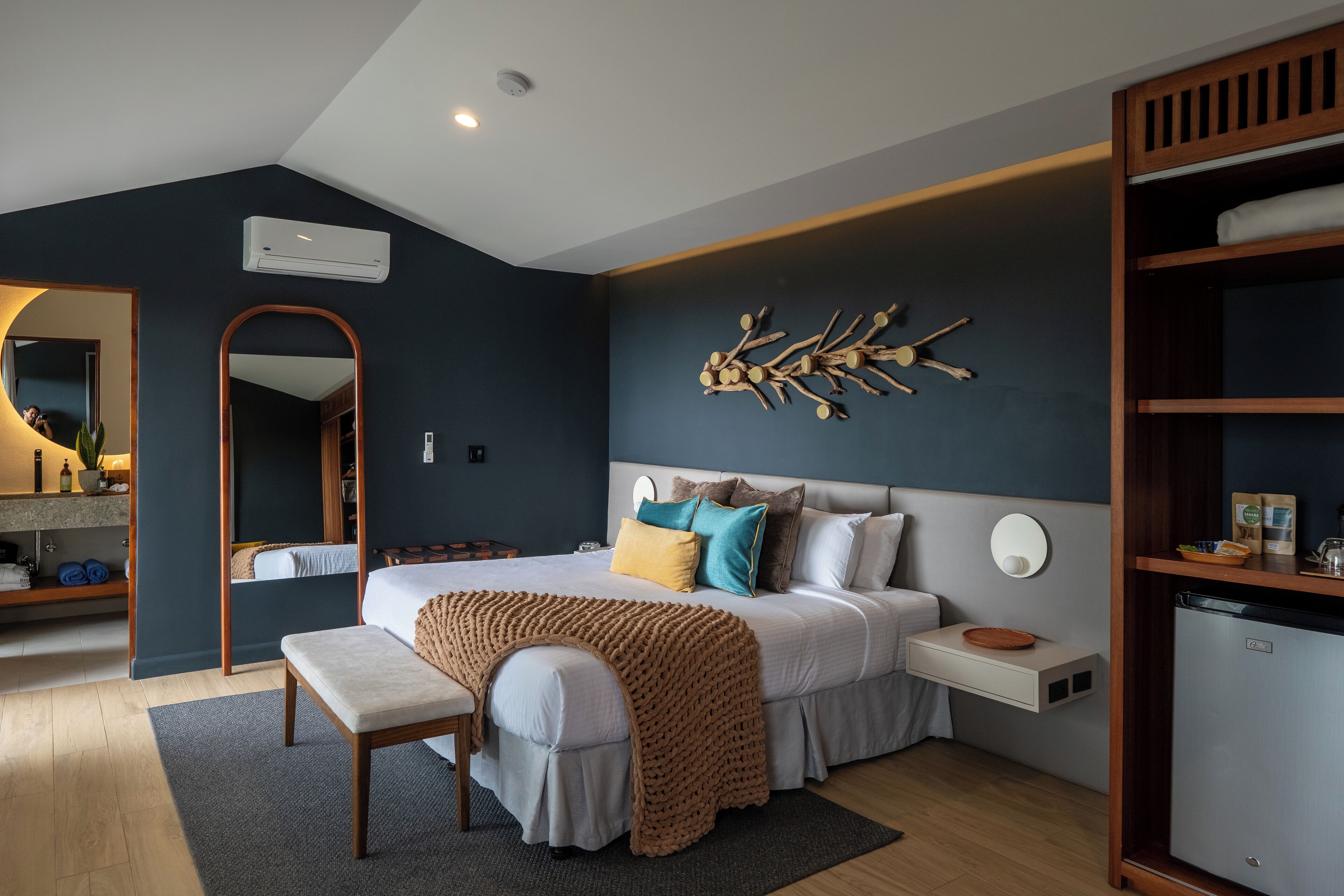 Forest Signature Suite with Plunge Pool | Premium bedding, minibar, in-room safe, blackout drapes