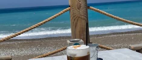 Beach nearby, sun-loungers, beach towels