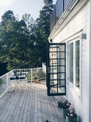 Terrace/patio - Large Airy Nordic style House in Stockholm Archipelago  (Österskär)