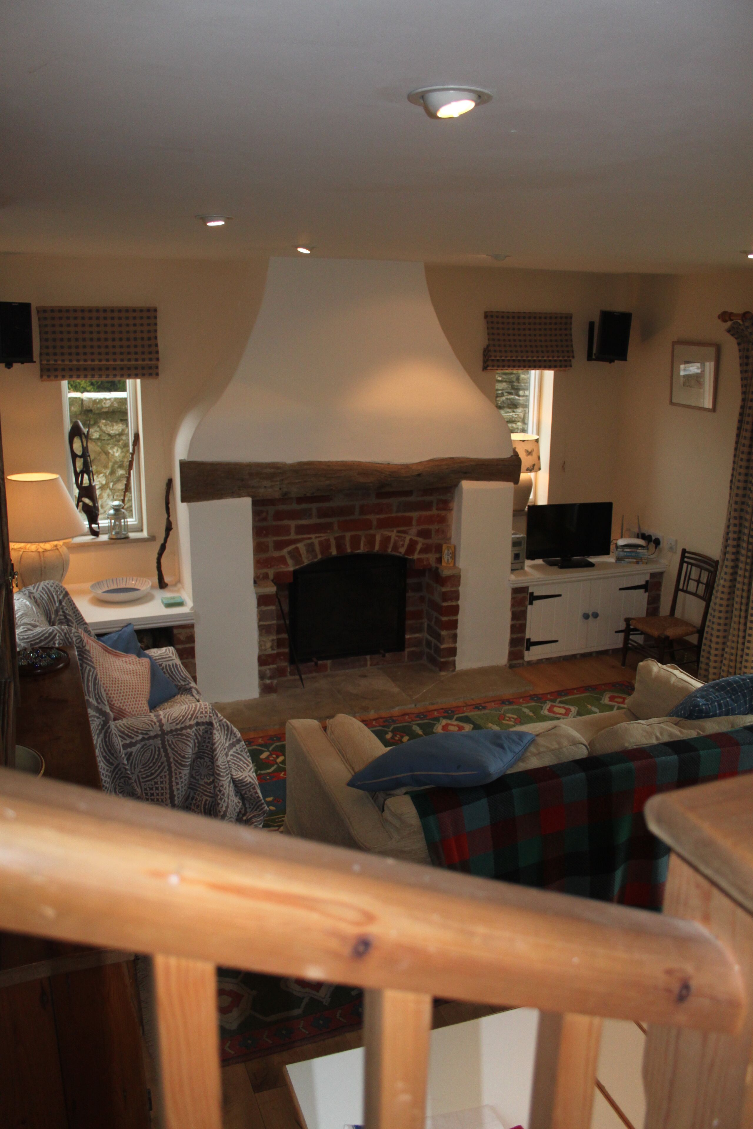 Smart TV, fireplace, DVD player, books