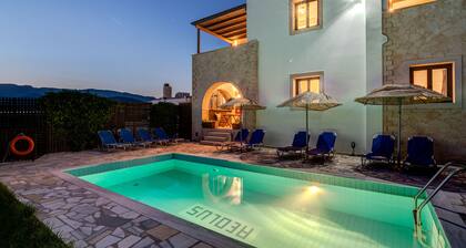 Aeolus Makrigialos: merinäköalahuvila 5 makuuhuonetta, oma uima-allas wifi