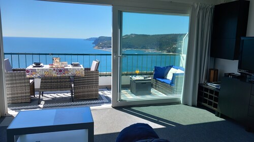 Appartement T1 + 1 Sesimbra. WiFi + TV par câble + A / C 