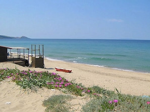 Una playa cerca