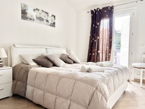 2 bedrooms, iron/ironing board, travel cot, WiFi