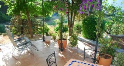 Bastelicaccia: "Ambiance Méditerranée" Lovely apartment for lazy days!