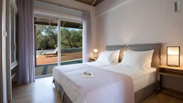 3 habitaciones, tabla de planchar con plancha, wifi y ropa de cama