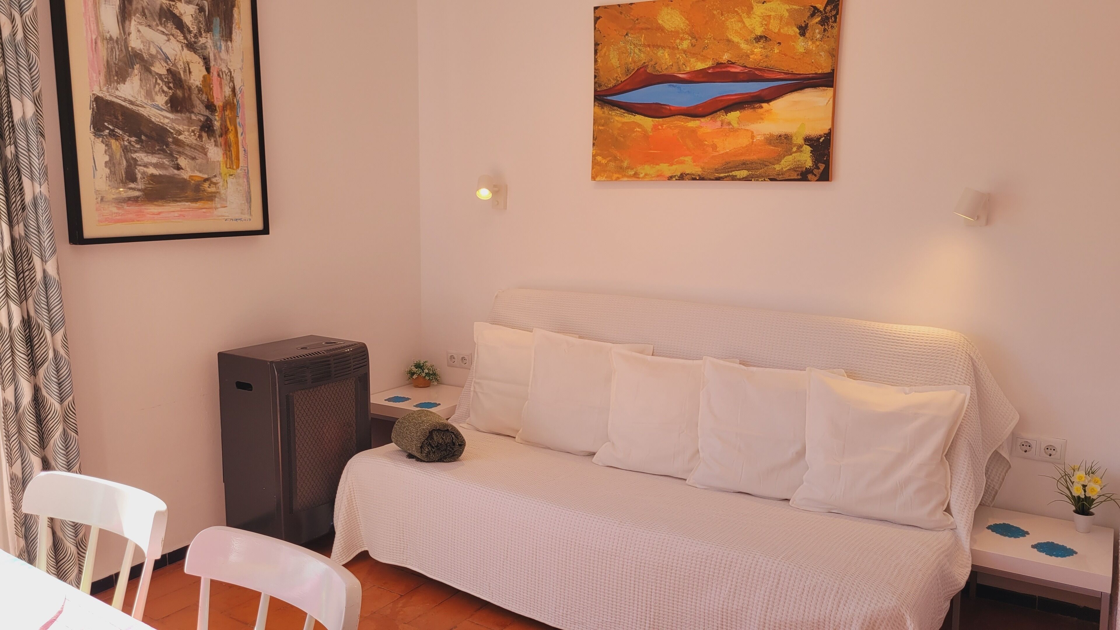 House with garden at 25 meters from the sand beach of la Fosca.