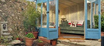 Grade II listed comfy barn conversion close to Taunton - Dogs welcome!