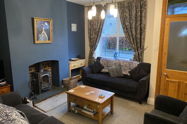 Light & spacious lounge with 2 large comfy sofas