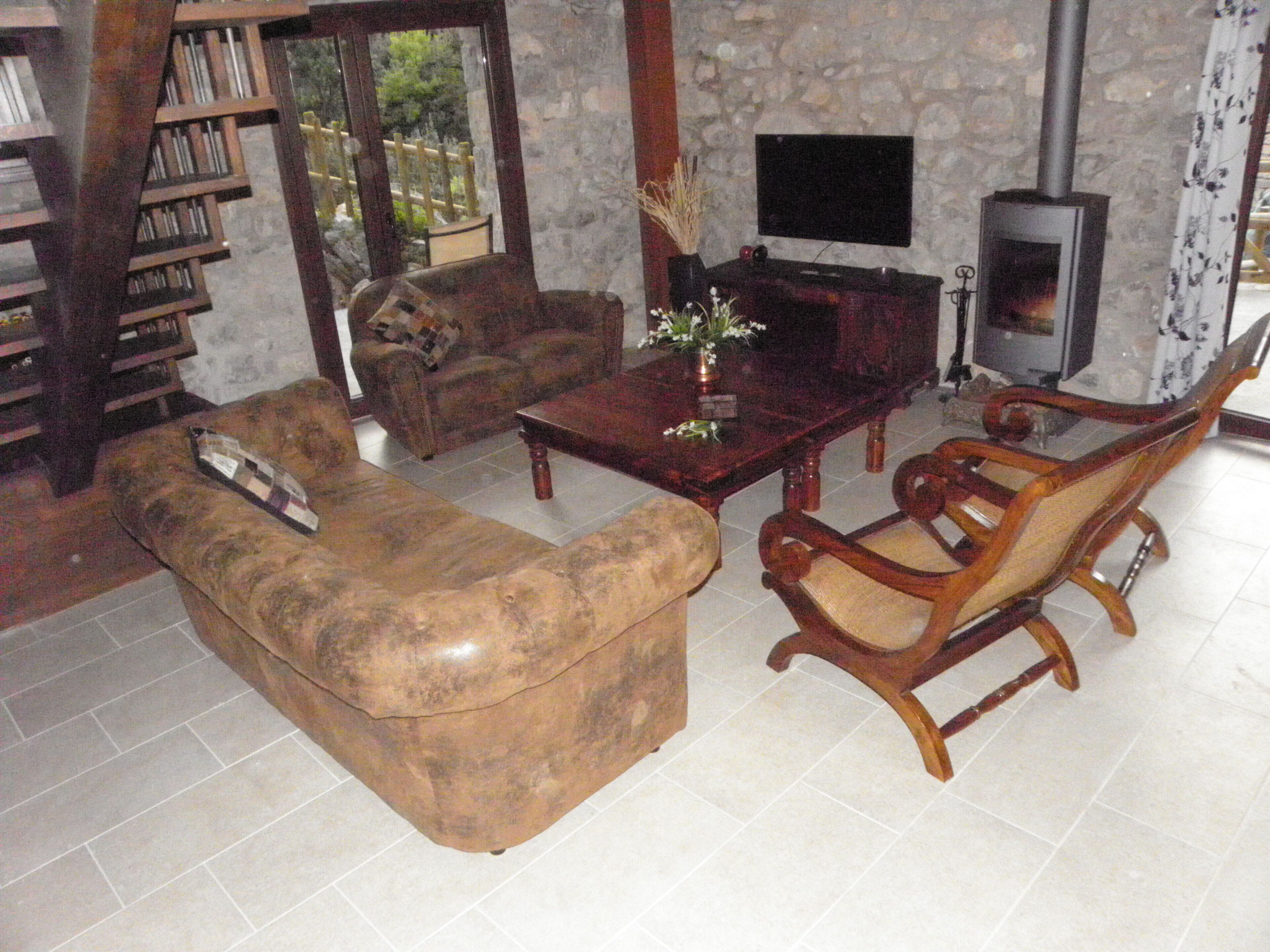 Paissa, beautiful 6 bedroom house in complex with swimming pool, paddle. SPA