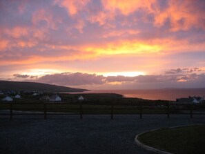 Unclassified image, 2 of 8, button