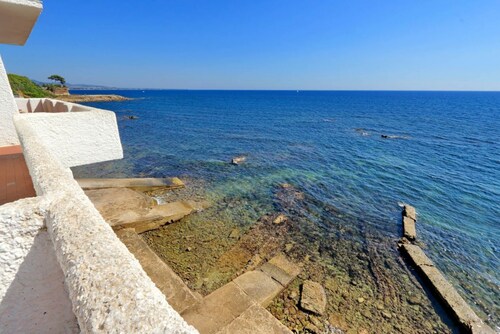 Villa Emma - Beautiful villa overlooking the sea and a short walk from the beach