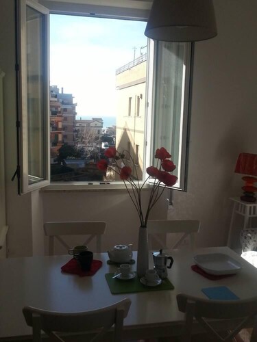 Joli appartement avec vue sur la mer Lido di Ostia, à 30 minutes du centre de Rome, Internet sans fil