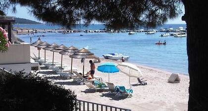 Bel appartement climatisé dans bas de villa-entre Mer (3Km) et Montagne