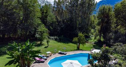 Villa in the green with private pool, garden, wi-fi for families and groups