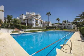 Piscina a l'aire lliure 