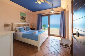 5 bedrooms, iron/ironing board, travel cot, WiFi - Villa Scorpio - Infinity Pool, Endless Blue Escape (LAVRIO)