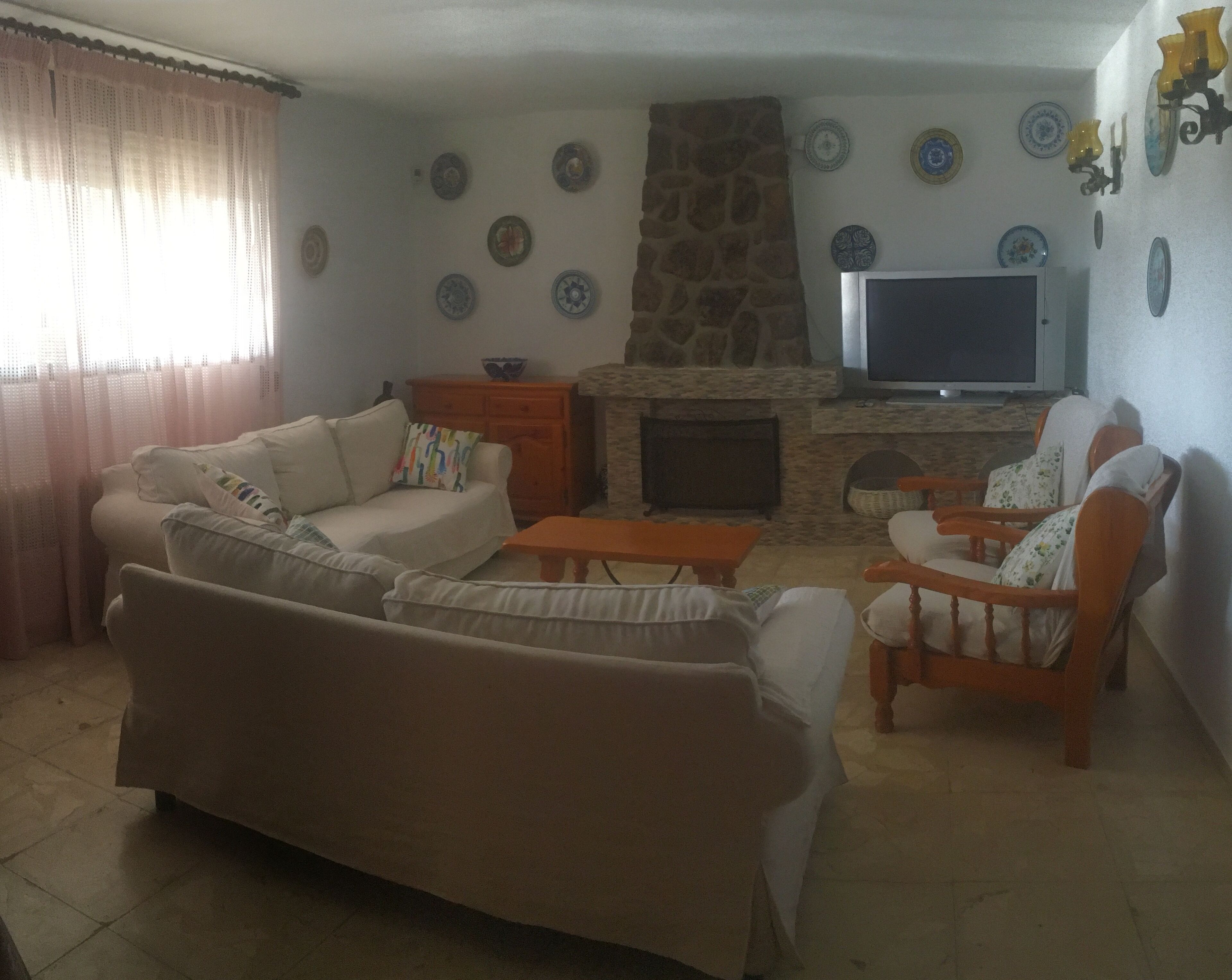 Ideal villa groups or families. POOL and GARDEN