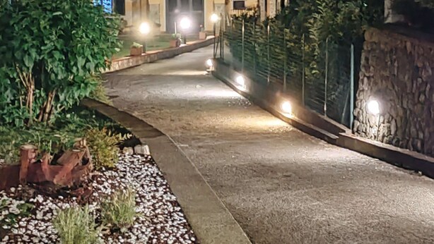 A two-story house with a driveway leading to the entrance. - Levanto / Cinque Terre , garden, barbecue, wi fi free, parking, nature, relax (Sesta Godano)