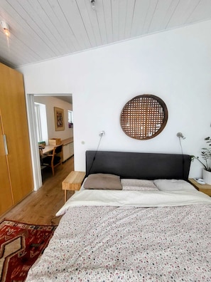 4 chambres, fer et planche à repasser, Wi-Fi gratuit, draps fournis