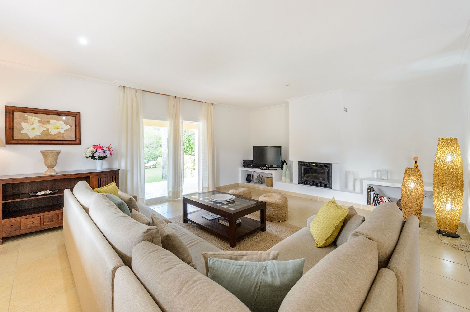 *****Villa Belvedere ***** close to airport, town & Playa den Bossa, 4 bedrooms