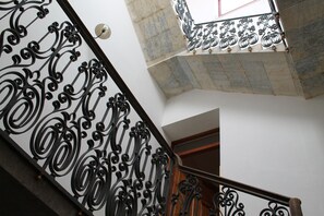 Interior - Castle in Erice valley,swimming pool,hot tub, Egadi view, garden, bbq, free park (erice)