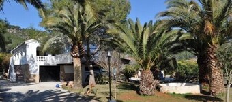 Villa abbastanza spagnola situata in una pittoresca valle. Si prega di chiedere perdettagli