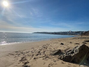Una spiaggia nelle vicinanze, teli da spiaggia