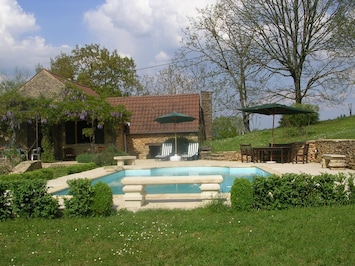 Your private pool provided with loungers and barbecue
