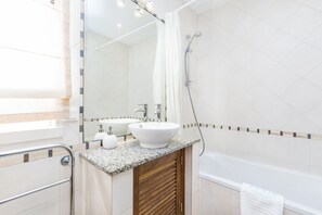 مجففات شعر، مناشف