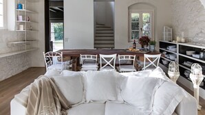 Living area - Il Borgo Mediceo: relax near the beach ! (Seravezza)