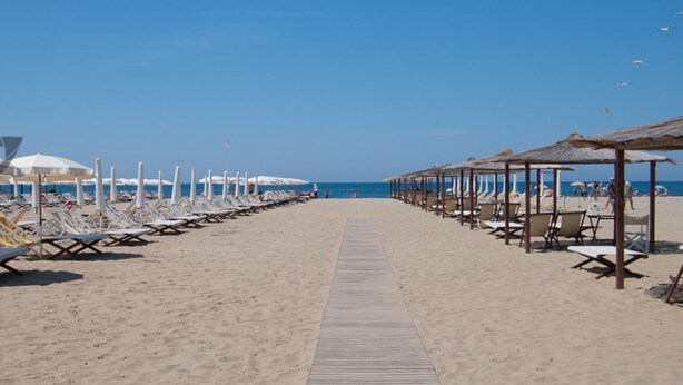 Beach - Il Borgo Mediceo: relax near the beach ! (Seravezza)