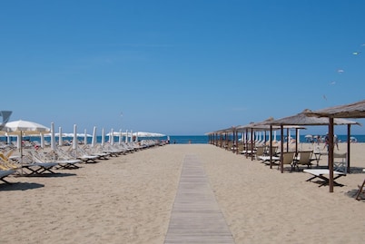 Il Borgo Mediceo: relax near the beach !