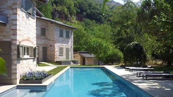 Una piscina riscaldata