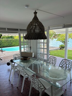 تناول الطعام