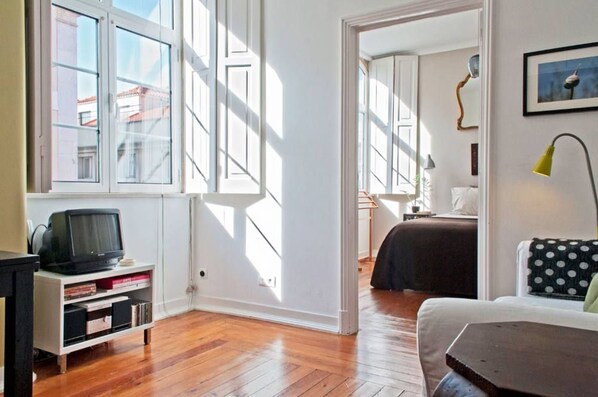 1 chambre, fer et planche à repasser, Wi-Fi gratuit, draps fournis