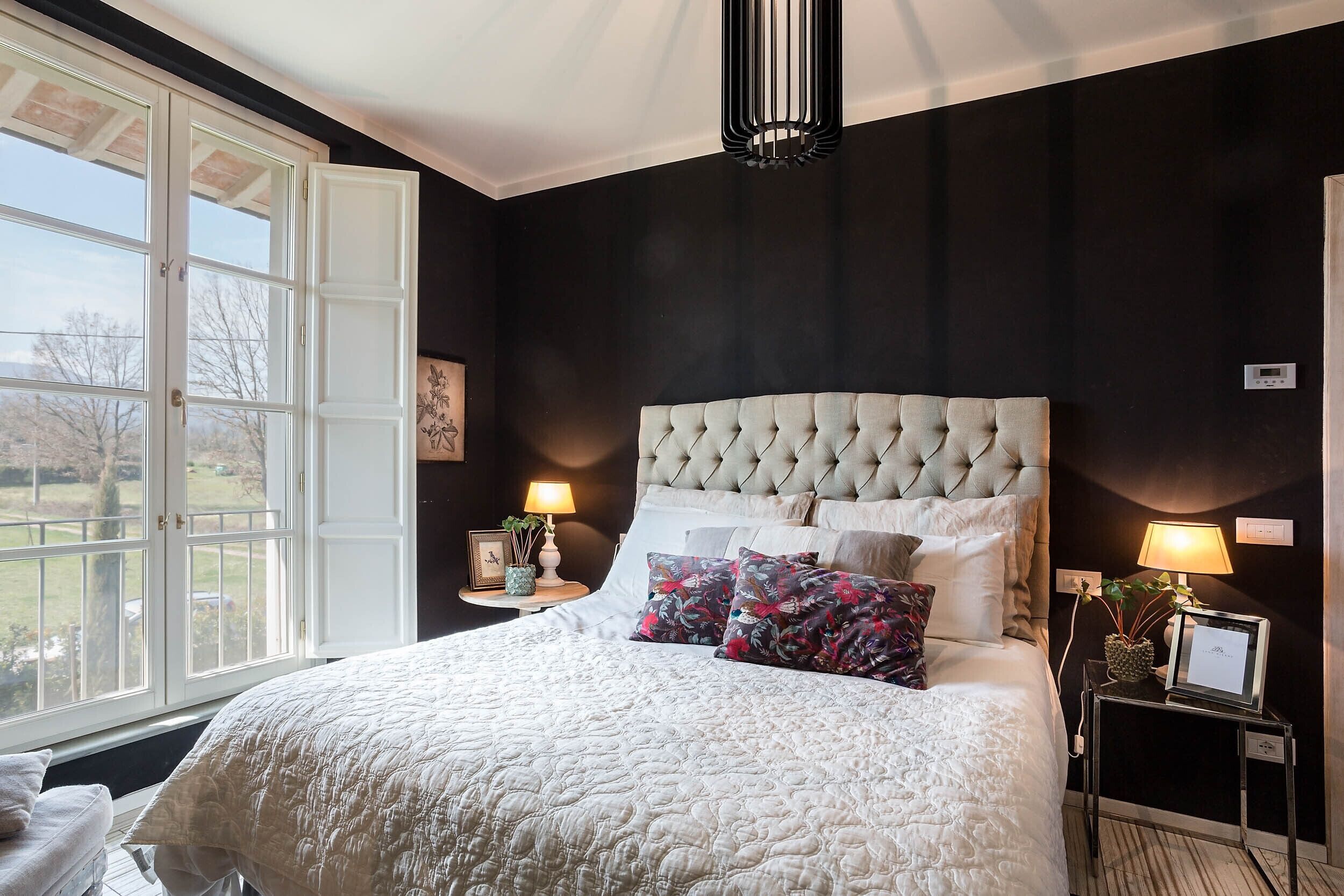 4 chambres, fer et planche à repasser, accès au Wi-Fi (inclus)