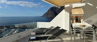 Fantastisk havutsikt, nær alle fasiliteter, egnet for par og familier