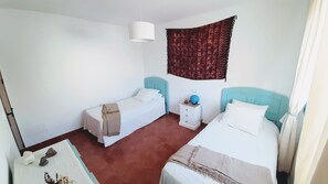 3 bedrooms, iron/ironing board, free WiFi, bed sheets - DANIELITA HOUSE. PRECIOUS SEMI-DETACHED CHALET VERY CLOSE TO THE BEACH. IN AN ENVIRONMENT  (San José)
