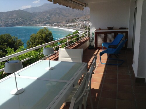 BEAUTIFUL APARTMENT IN IDILIC PLACE 3 MINUTES FROM THE BEACH (VFT / GR / 00797)