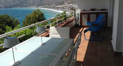 BEAUTIFUL APARTMENT IN IDILIC PLACE 3 MINUTES FROM THE BEACH (VFT / GR / 00797)